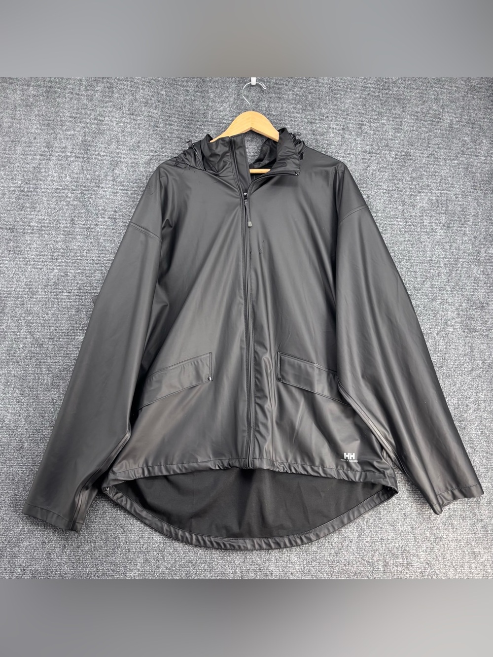 Helly Hansen Black Gorpcore Rain Jacket Women’s 2XL Full Zip Hooded Outdoor